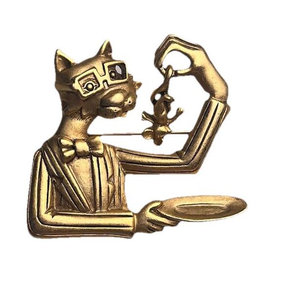 Vintage Cat Brooch Pin Mouse Humor Waiter Chef Server Gift Signed AJC Gold Tone - Picture 1 of 8